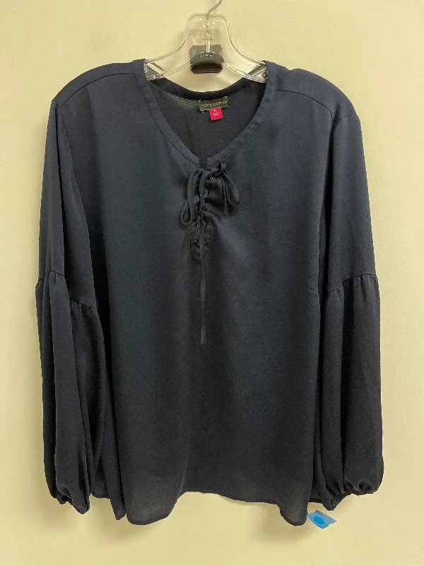 Top Long Sleeve By Vince Camuto In Navy, Size: 2x